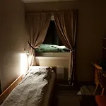 Nyaraló Elvestua *